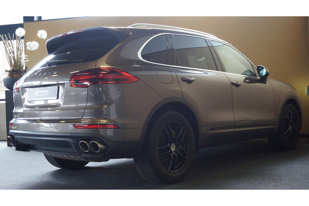 Porsche Cayenne 3.0 S E-Hybrid 56574158-3.jpg | De Ruiter Automotive 