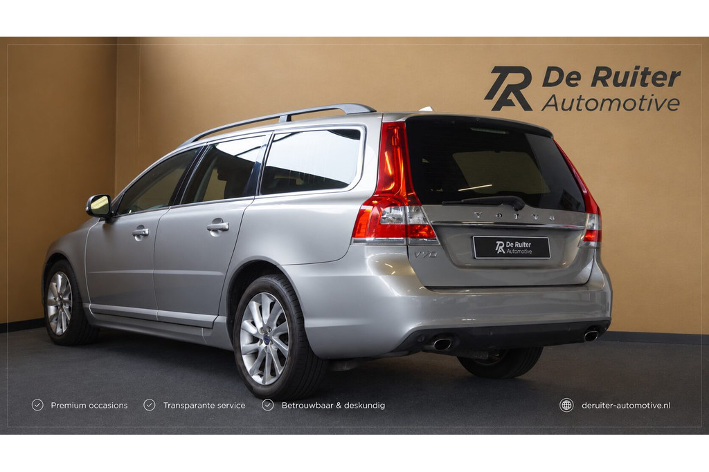 Volvo V70 2.0 T5 Summum 56852409-1.jpg | De Ruiter Automotive 