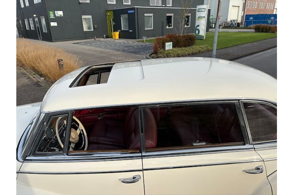 Mercedes-Benz 300 Serie "Adenauer" 57321217-3.jpg | De Ruiter Automotive 