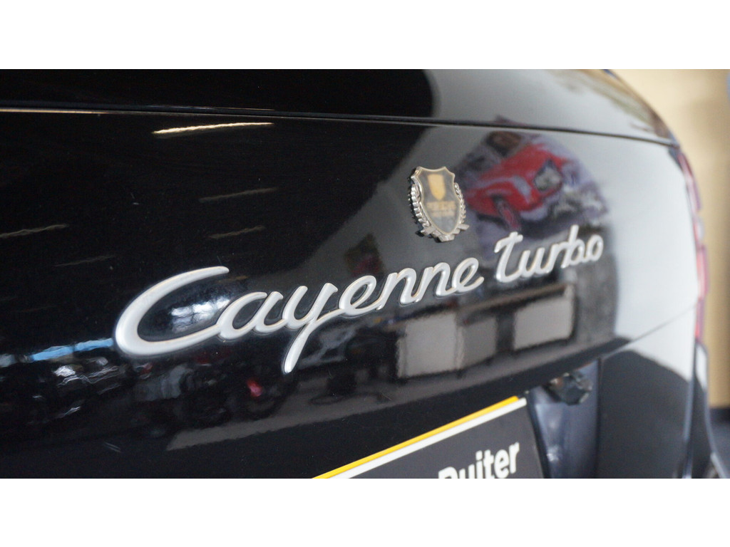 Porsche Cayenne 4.8 Turbo | Youngtimer | Luchtvering | NL Kenteken 57736781-3.jpg | De Ruiter Automotive 